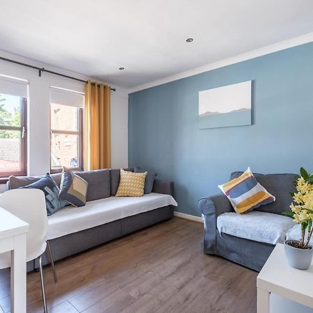 The Douglas - Spacious 2 Bed Apartment In Uddingston Exterior foto