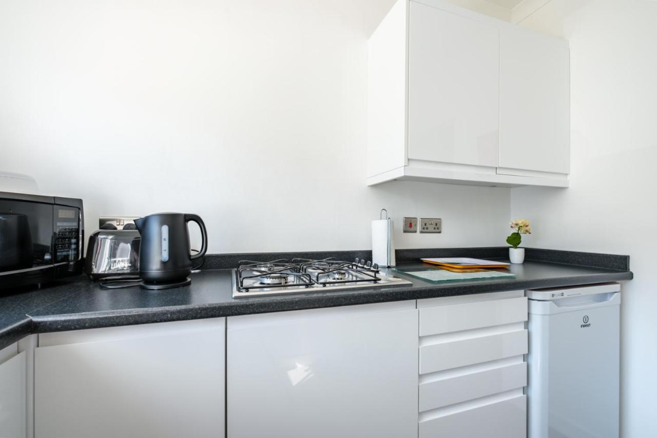 The Douglas - Spacious 2 Bed Apartment In Uddingston Exterior foto