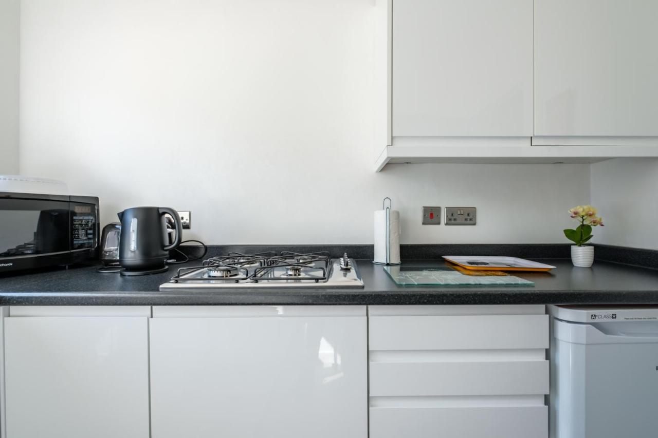 The Douglas - Spacious 2 Bed Apartment In Uddingston Exterior foto