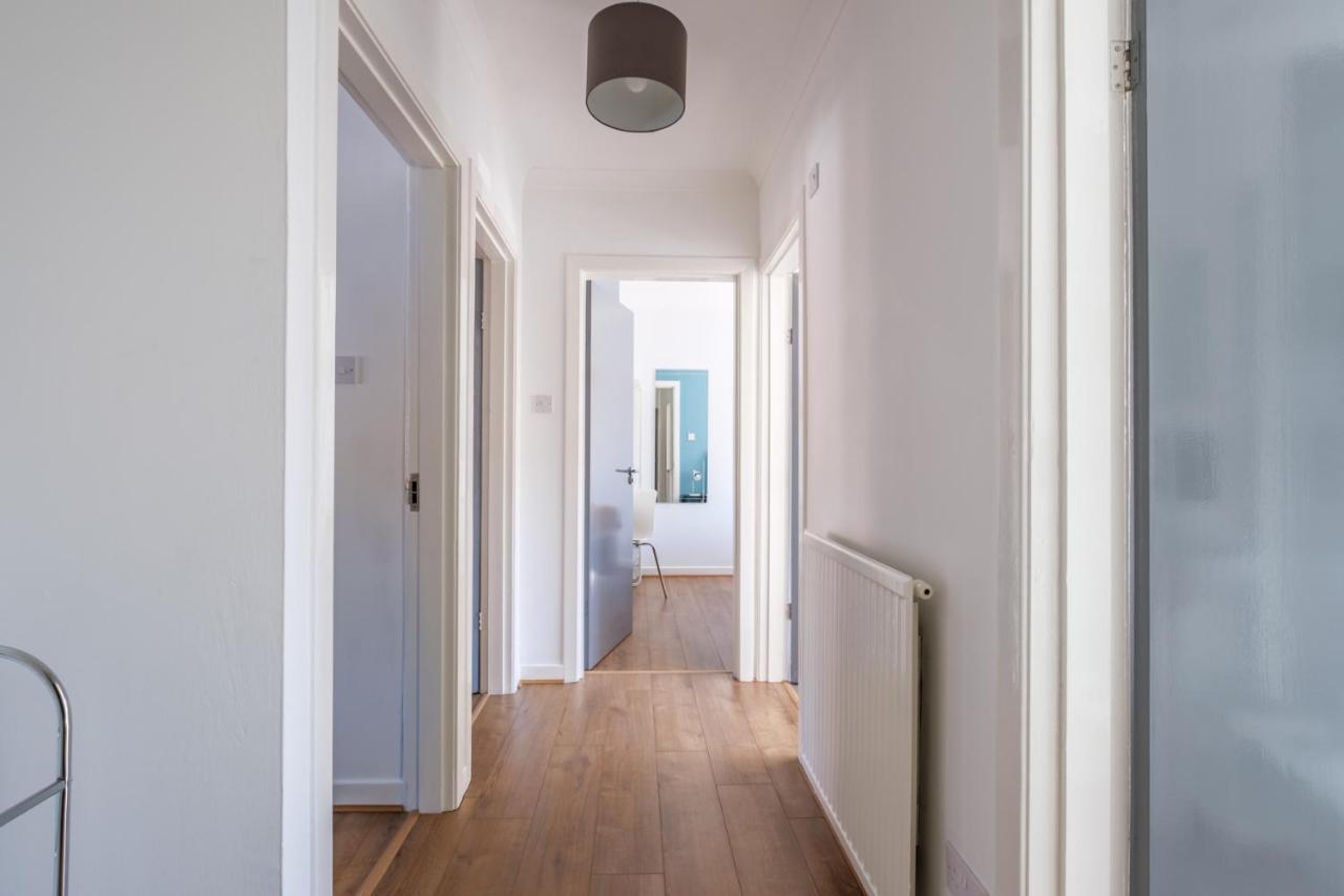 The Douglas - Spacious 2 Bed Apartment In Uddingston Exterior foto