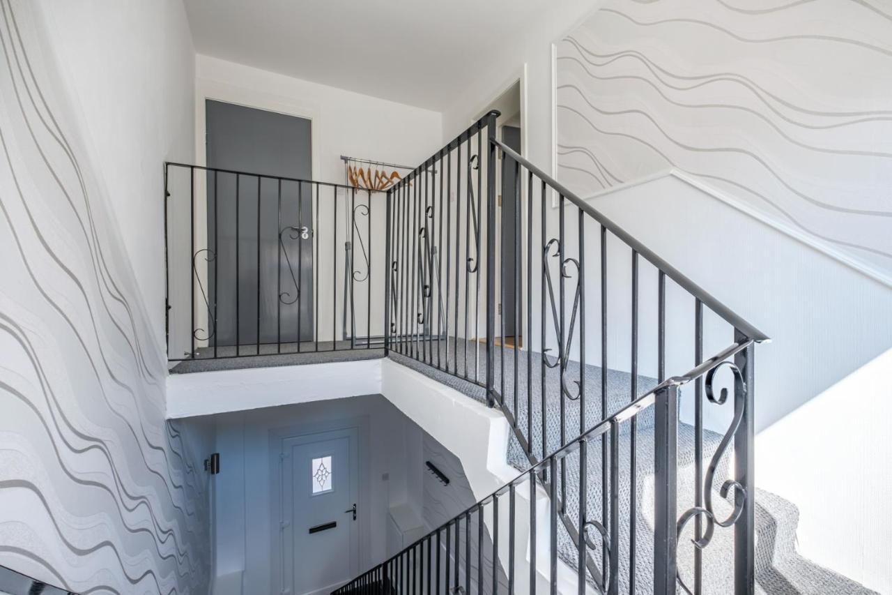 The Douglas - Spacious 2 Bed Apartment In Uddingston Exterior foto