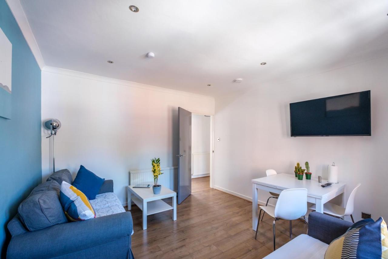 The Douglas - Spacious 2 Bed Apartment In Uddingston Exterior foto